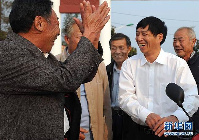 (新华全媒头条·爱国情 奋斗者·图文互动)(12)致敬,为祖国献身的英雄!